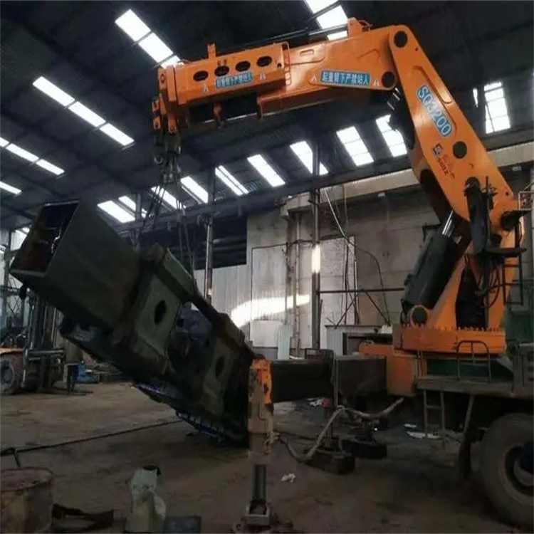 瀍河回族200吨折臂吊出租