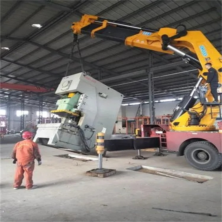 瀍河回族80吨折臂吊车出租附近电话